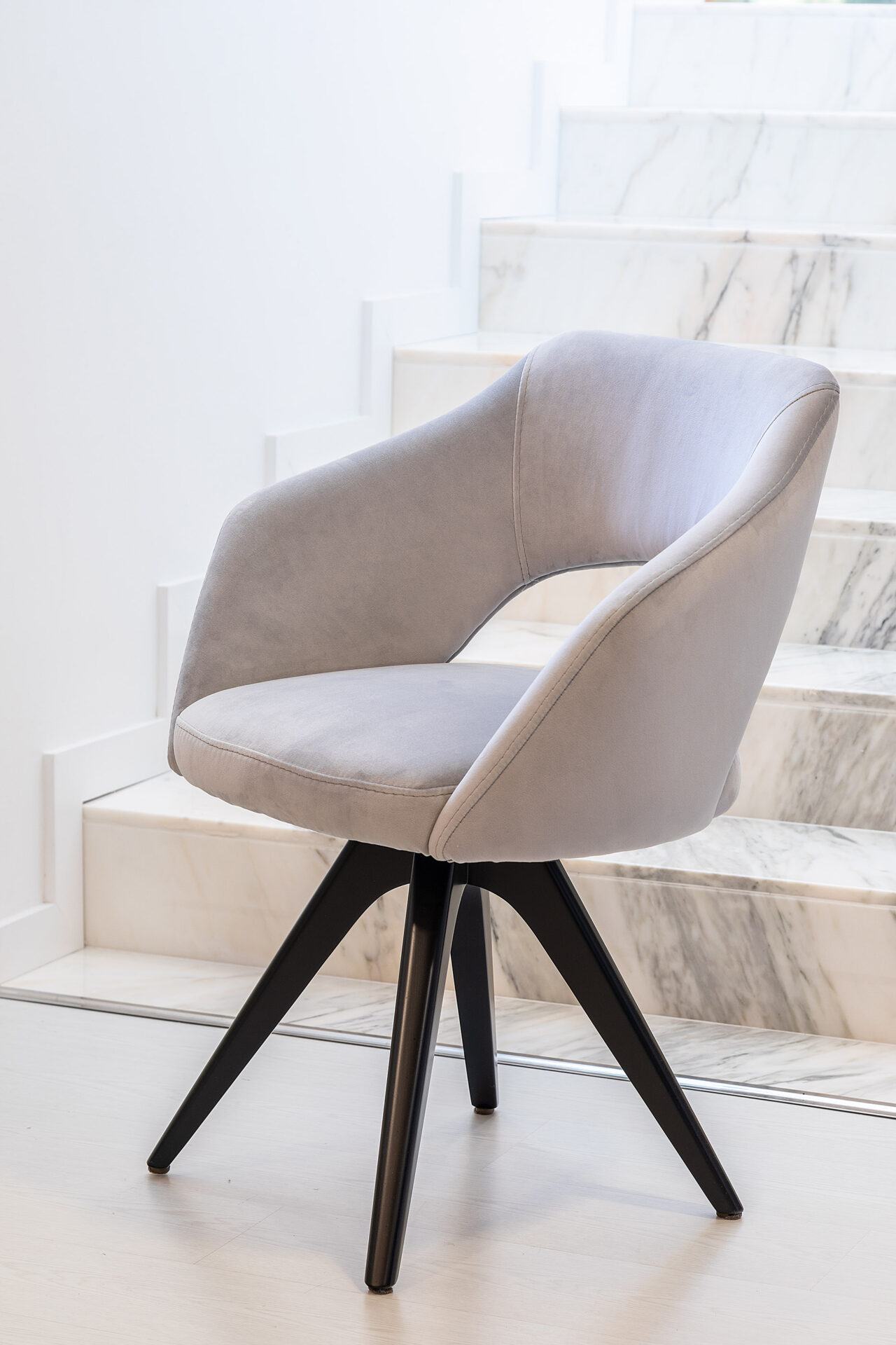 Cadeira Lulu | Interdesign