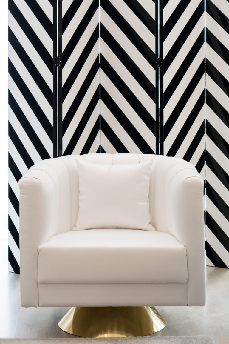 Amour Armchair | Interdesign