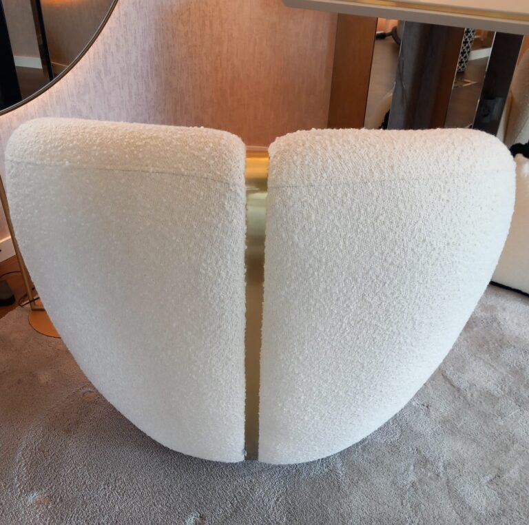 Omega Armchair | Interdesign