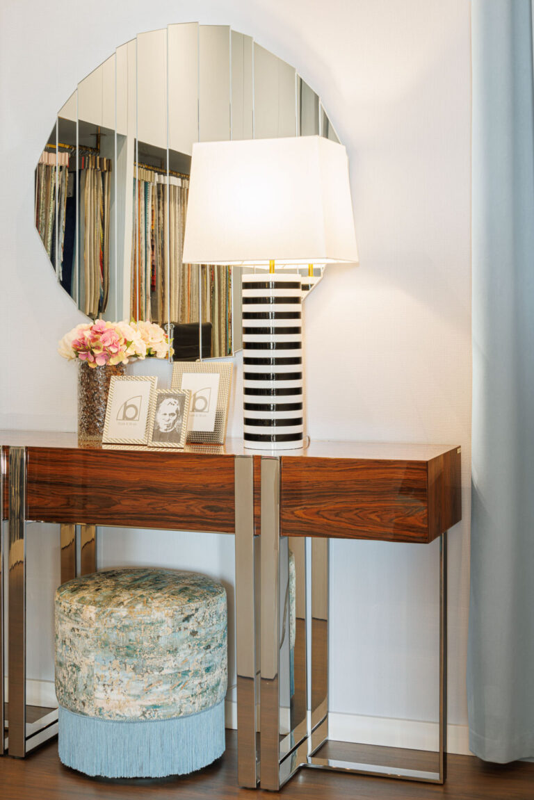 Egoist Table Lamp | Interdesign