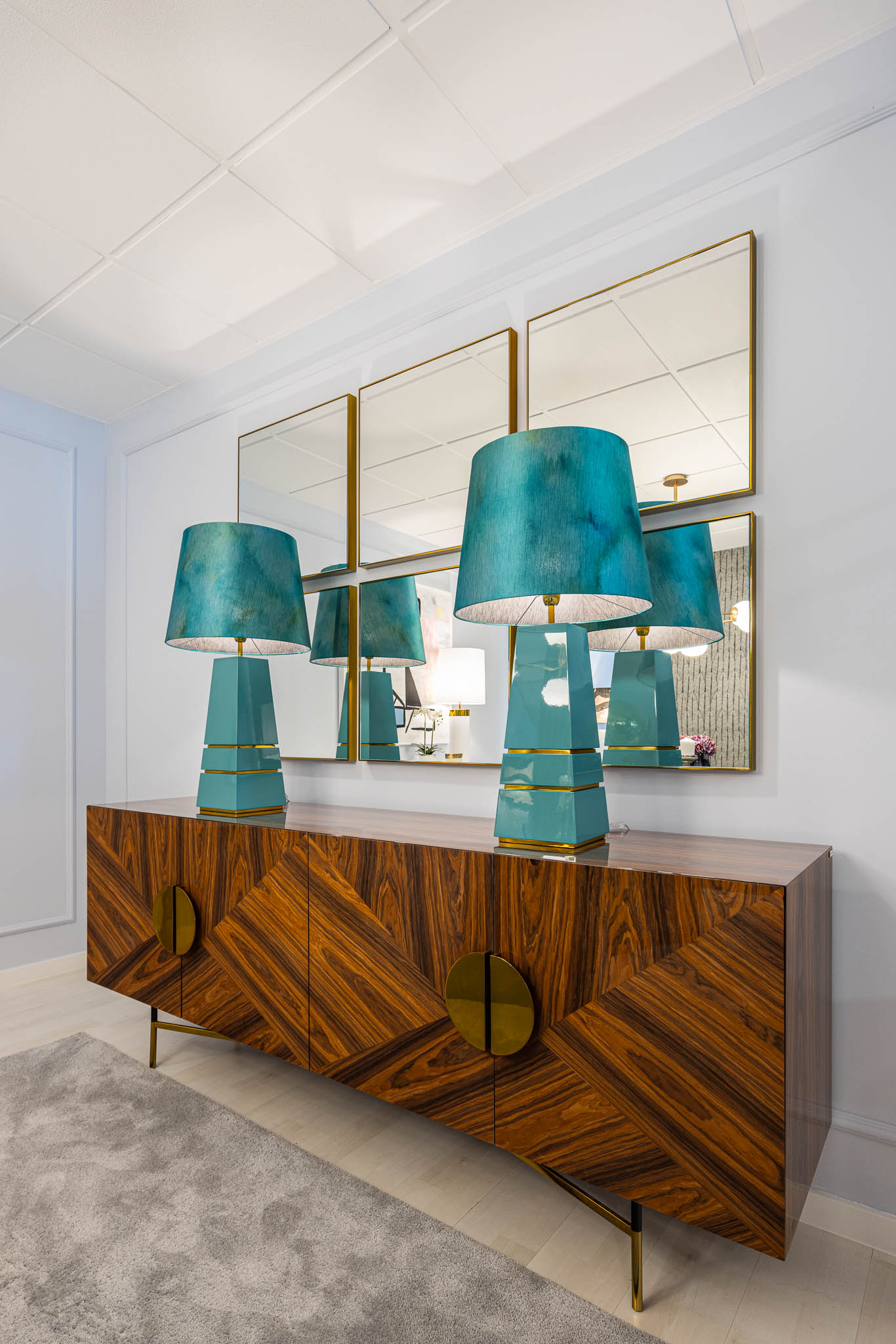 Petra Table Lamp | Interdesign