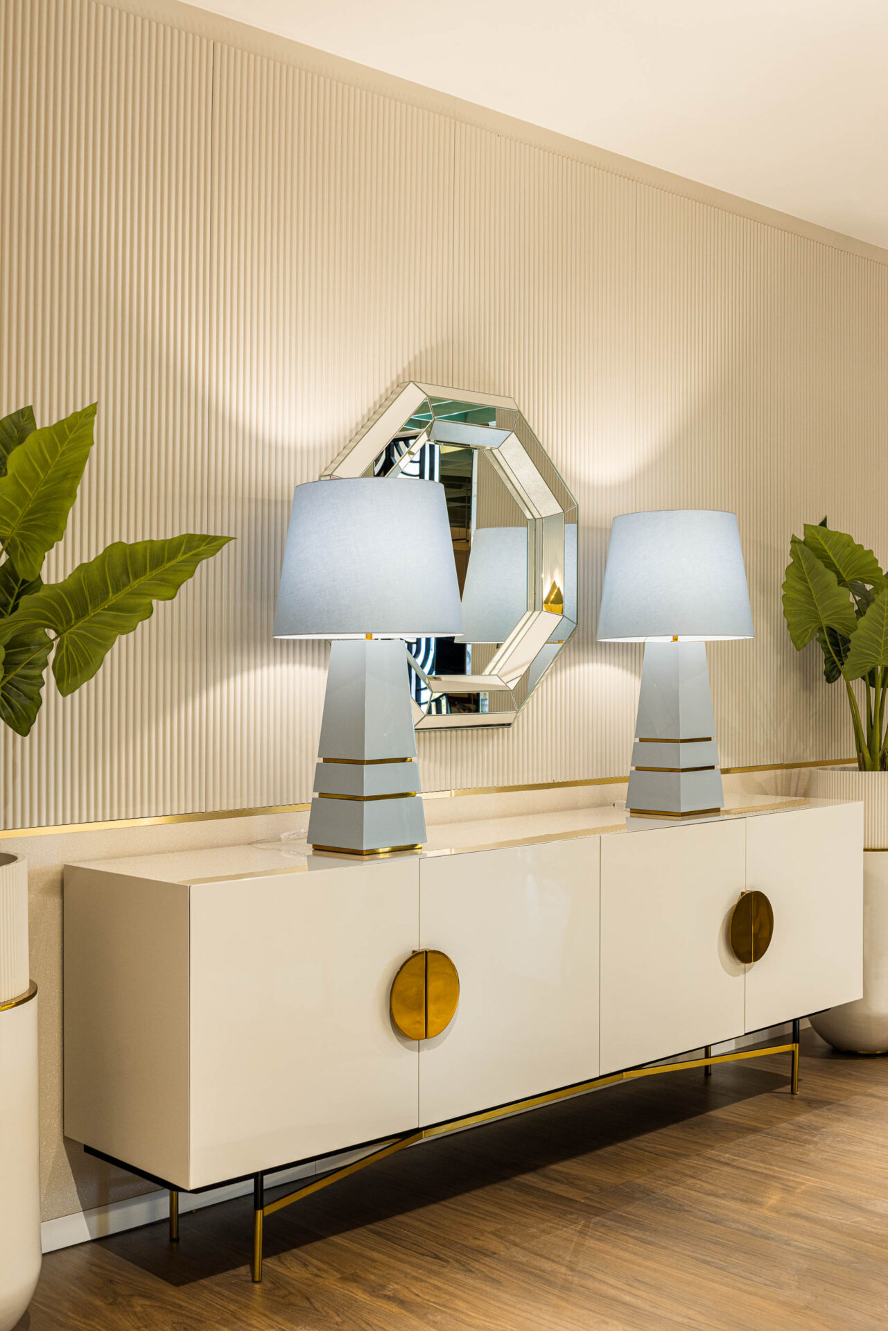 Petra Table Lamp | Interdesign