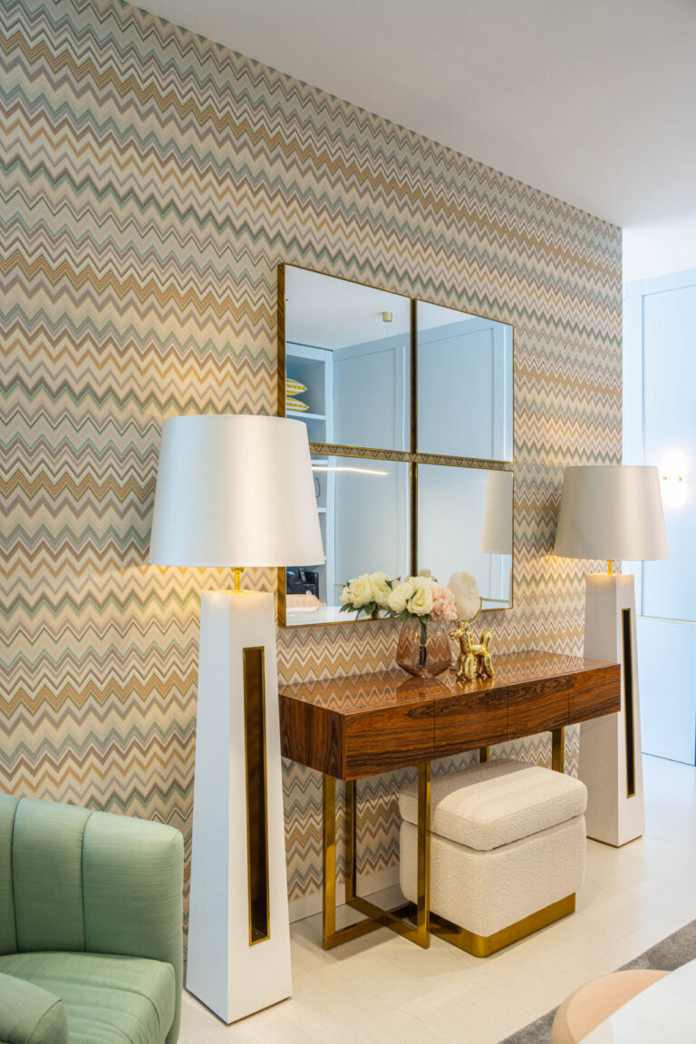 Vanity Floor Lamp | Interdesign