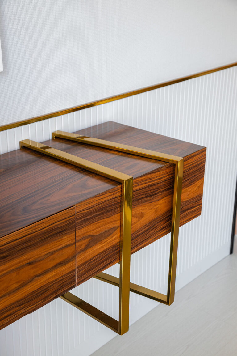 Candy Console | Interdesign