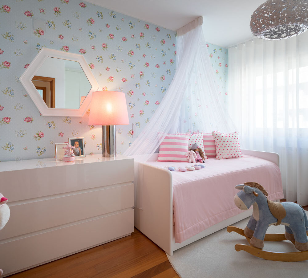 Cama Estofada Cosy - Com Gaveta | Interdesign