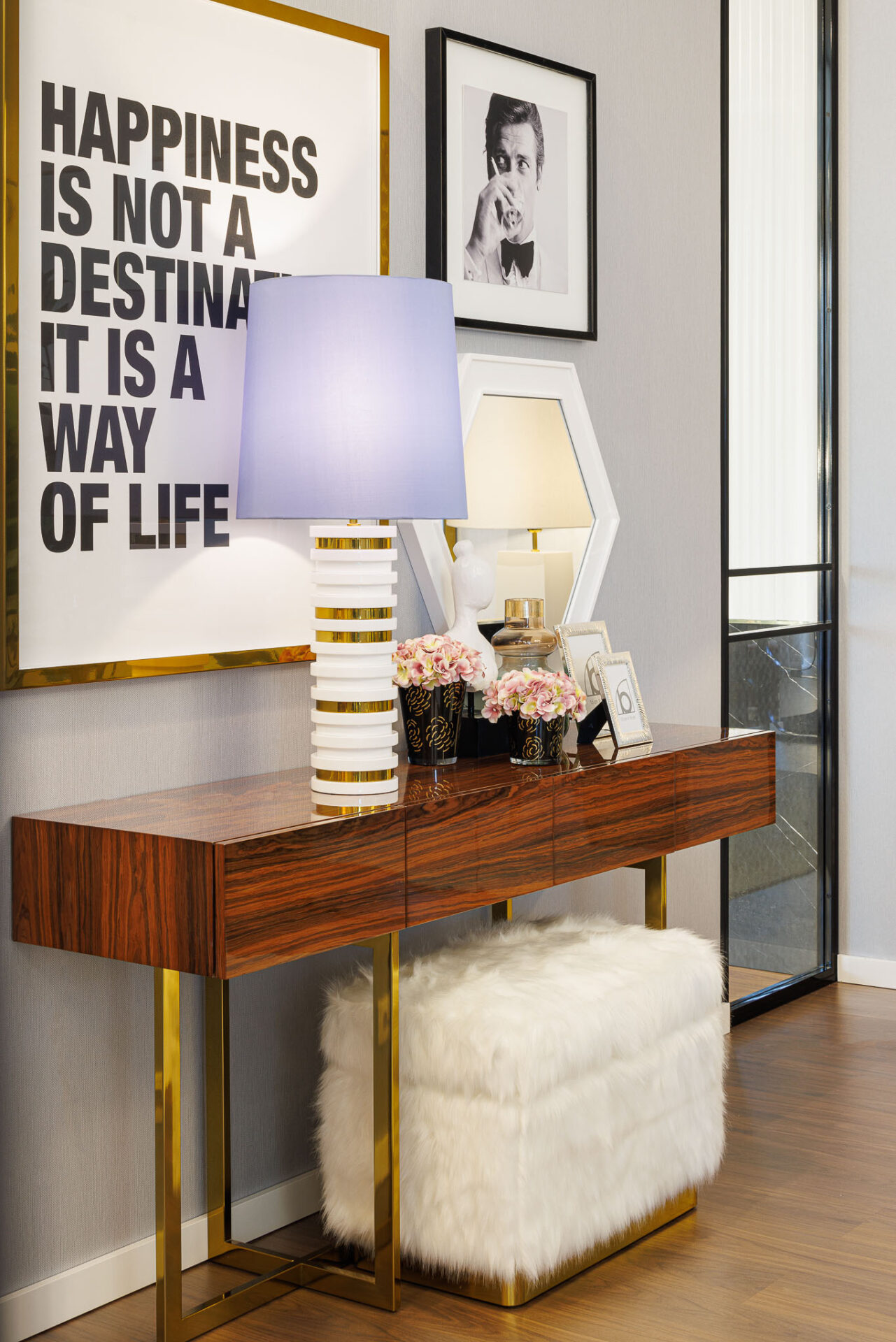 Silk Console | Interdesign