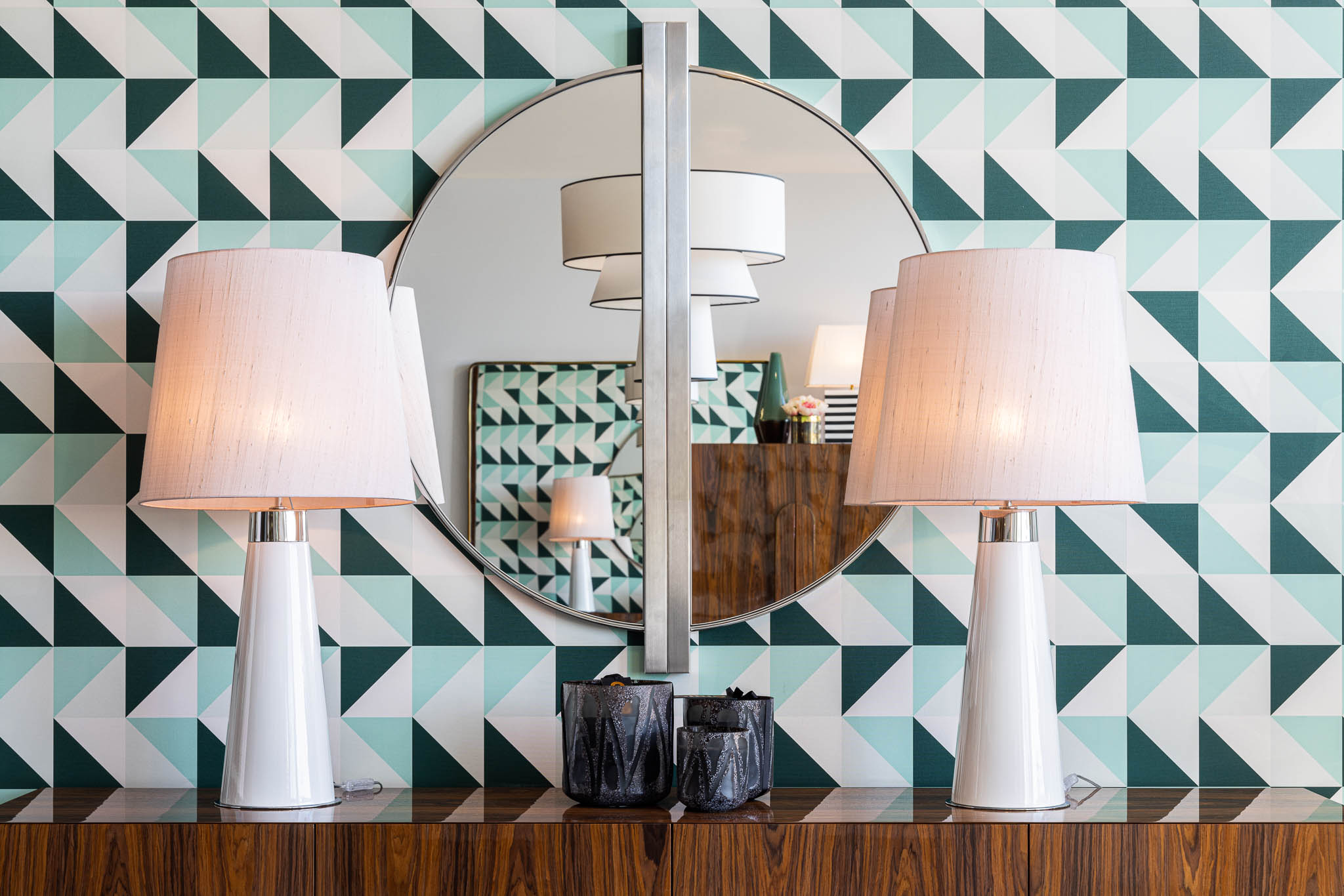 Omega Mirror | Interdesign