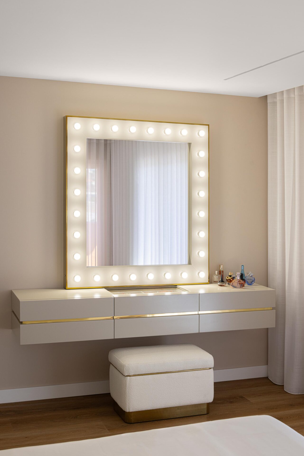 Espelho de toucador 2 | Interdesign