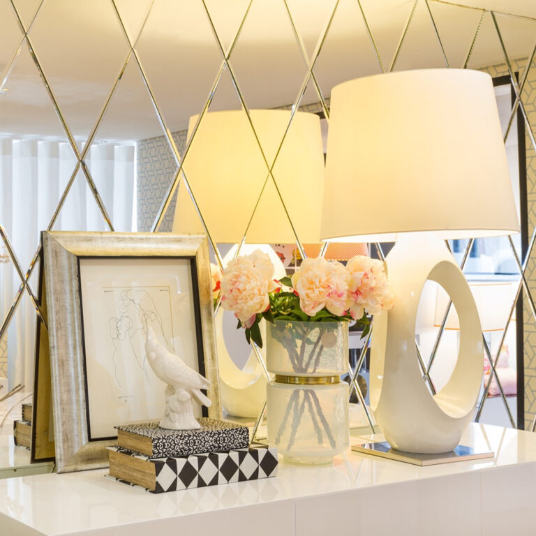 Love Table Lamp | Interdesign