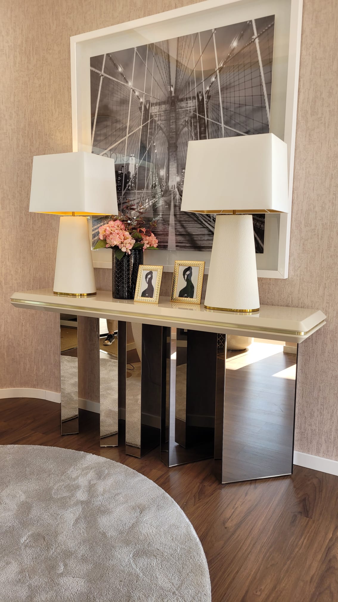 Lulu Console | Interdesign