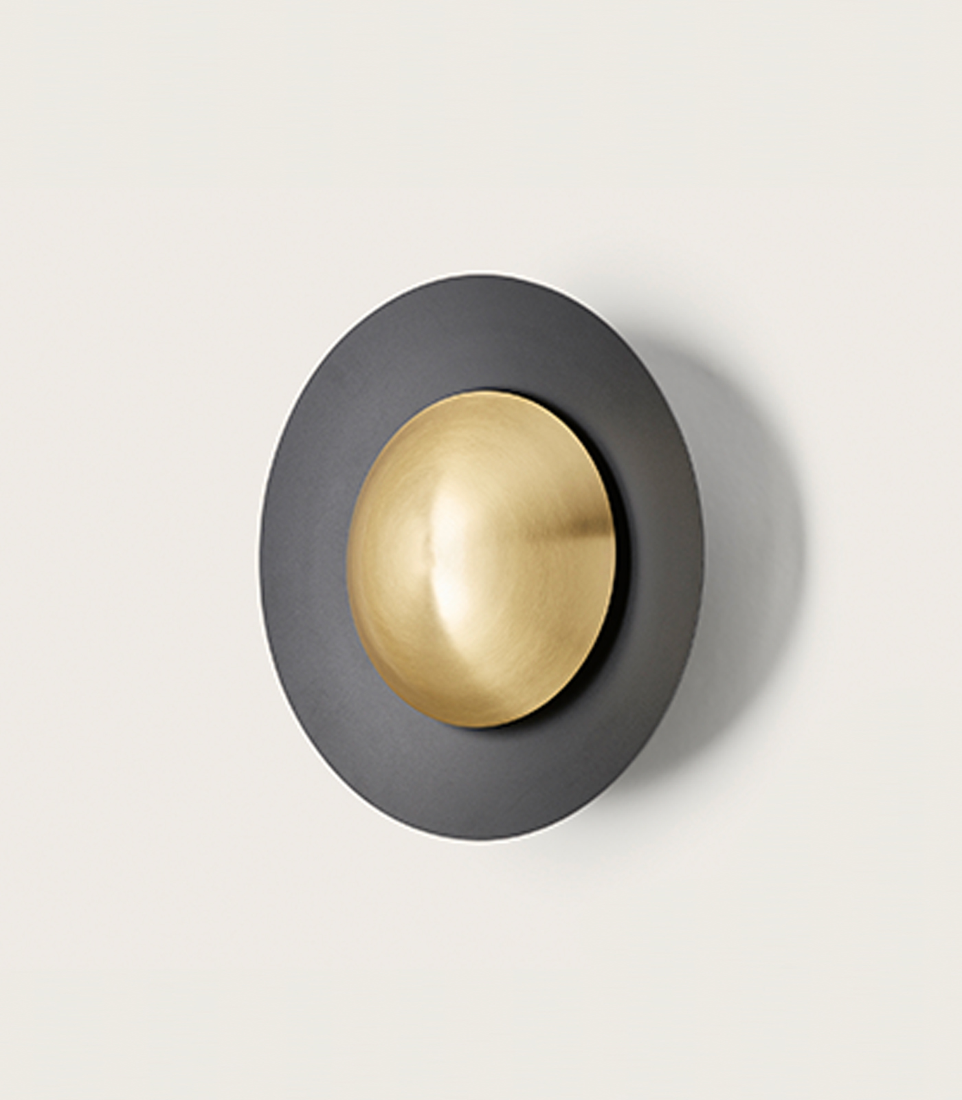 COSS S Wall Lamp | Interdesign