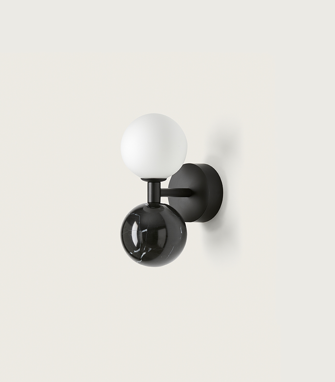 DALT Wall Lamp | Interdesign