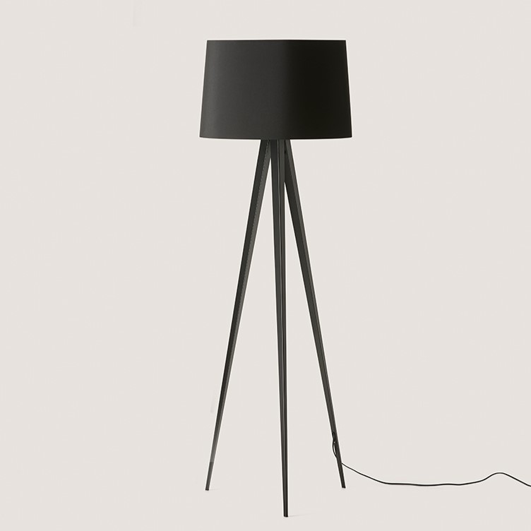 Candeeiro de pé TRIPOD II | Interdesign