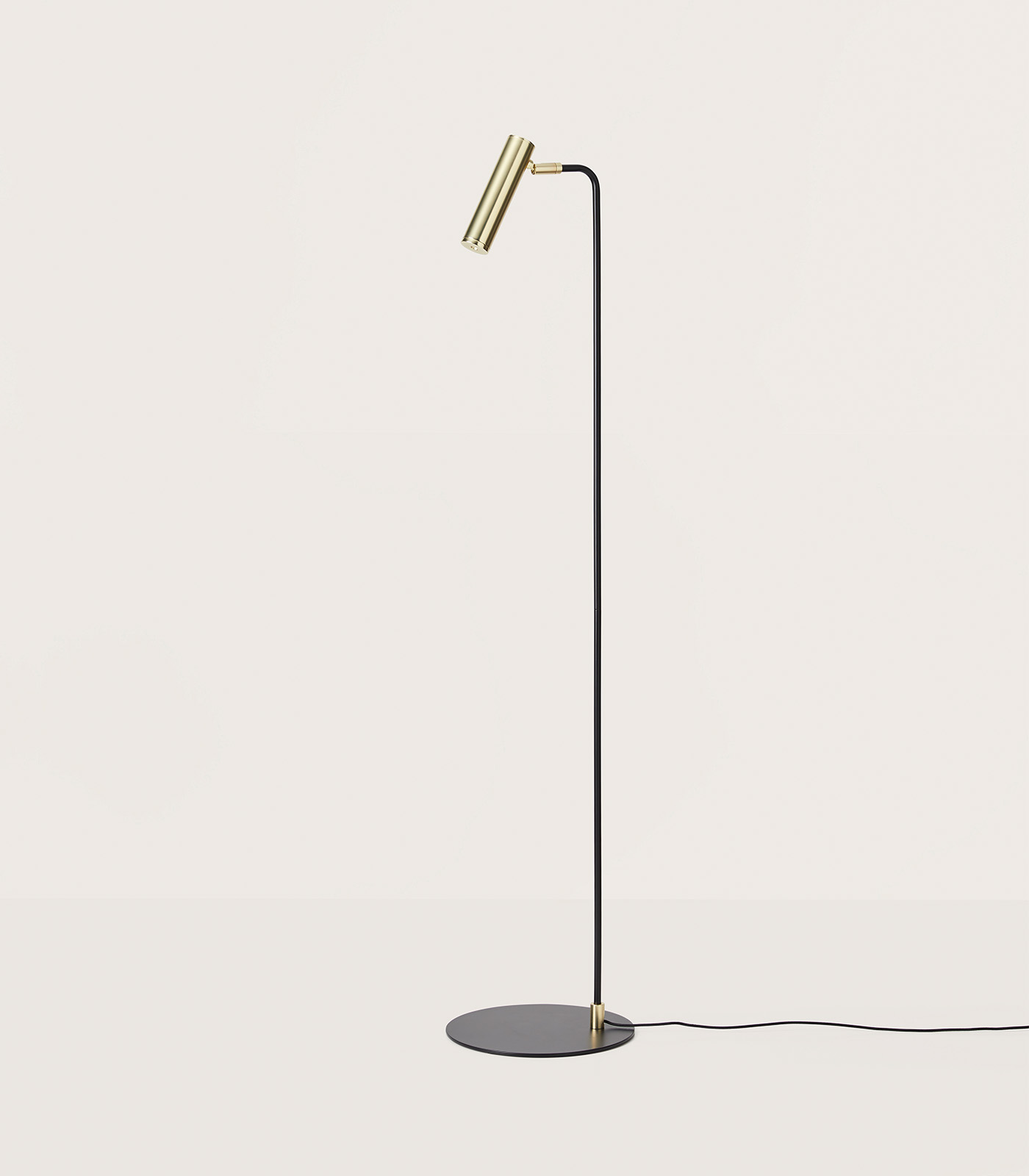 MARU Floor Lamp | Interdesign