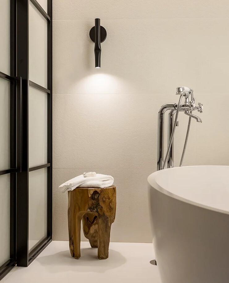 FLOW Wall Lamp | Interdesign