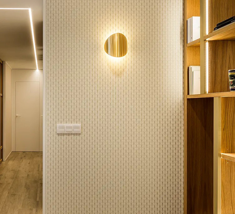 LUNE Wall Lamp | Interdesign